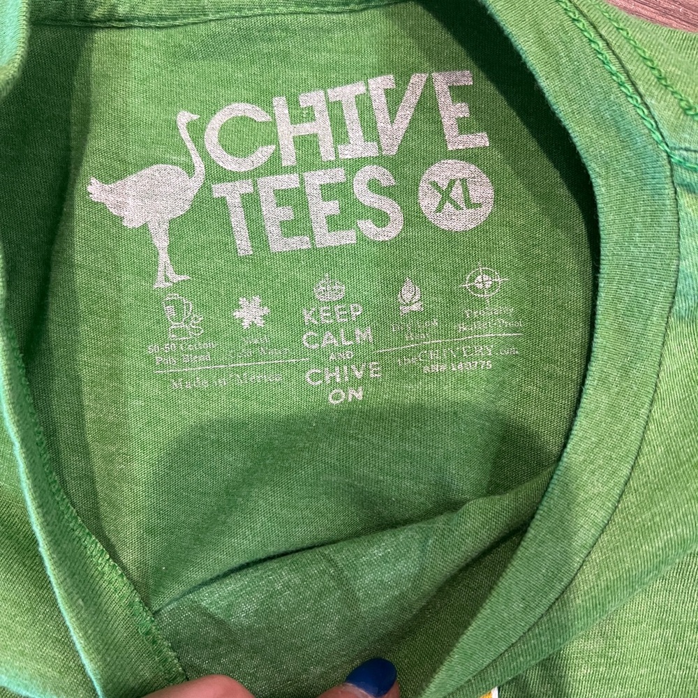 Green Men’s T-Shirt Chive Tees Chris Farley Cheesehead XL - Picture 3 of 3